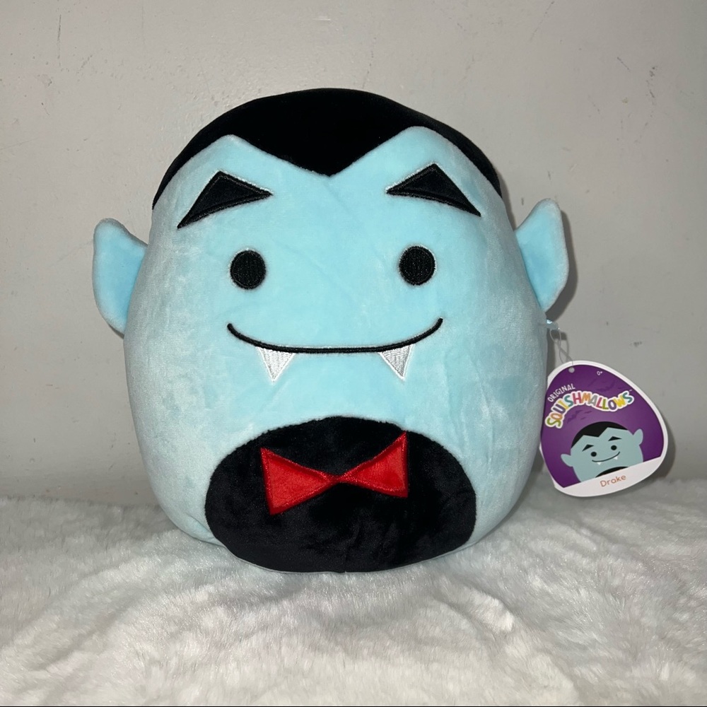 NEW Squishmallow Drake the Dracula Halloween